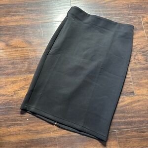 Carmen Marc Valvo Black Pencil Skirt